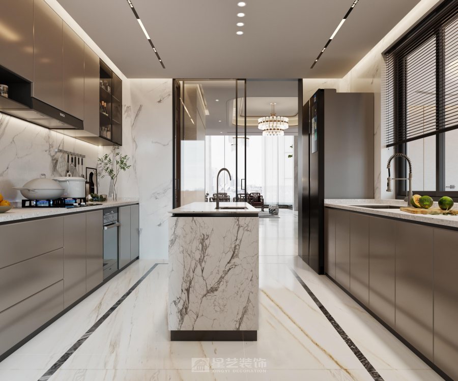 《一覽眾山小》